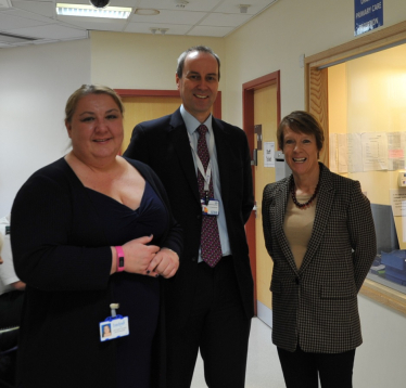 Caroline Spelman visits the Solihull Hospital Urgent Care Centre